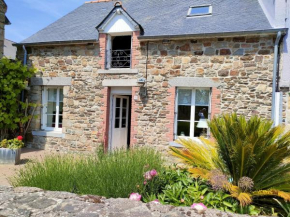 Maison de charme au Vivier-sur-Mer avec terrasse privée